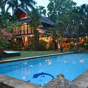 https://villa-una.hotelsseminyak.net