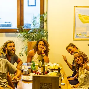https://umah-bukit-house.hotelsseminyak.net